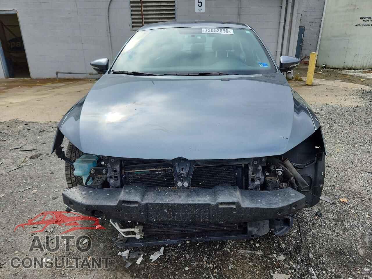 VOLKSWAGEN JETTA 2012 - 3VW4A7AJ8CM408677