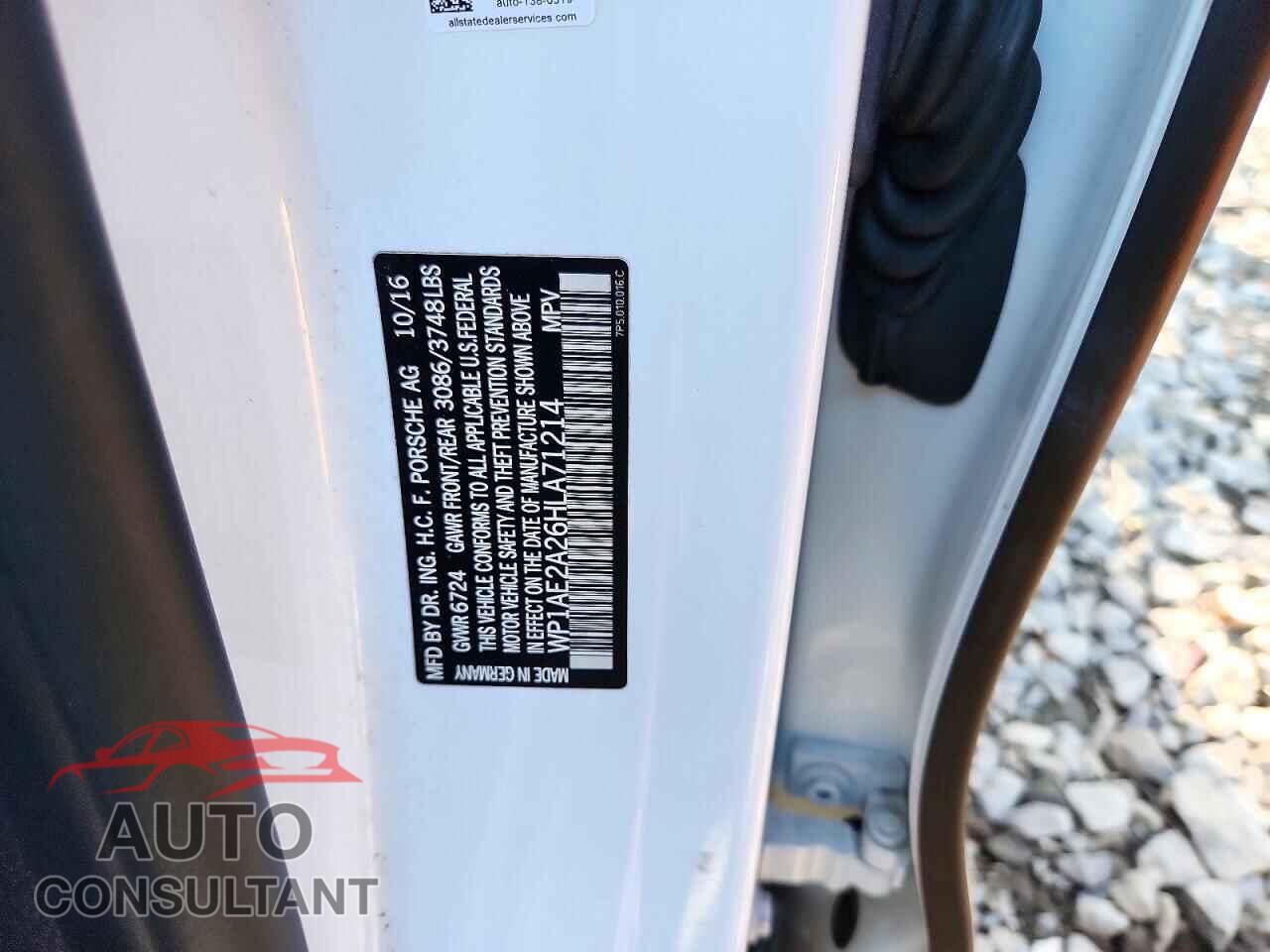 PORSCHE CAYENNE 2017 - WP1AE2A26HLA71214