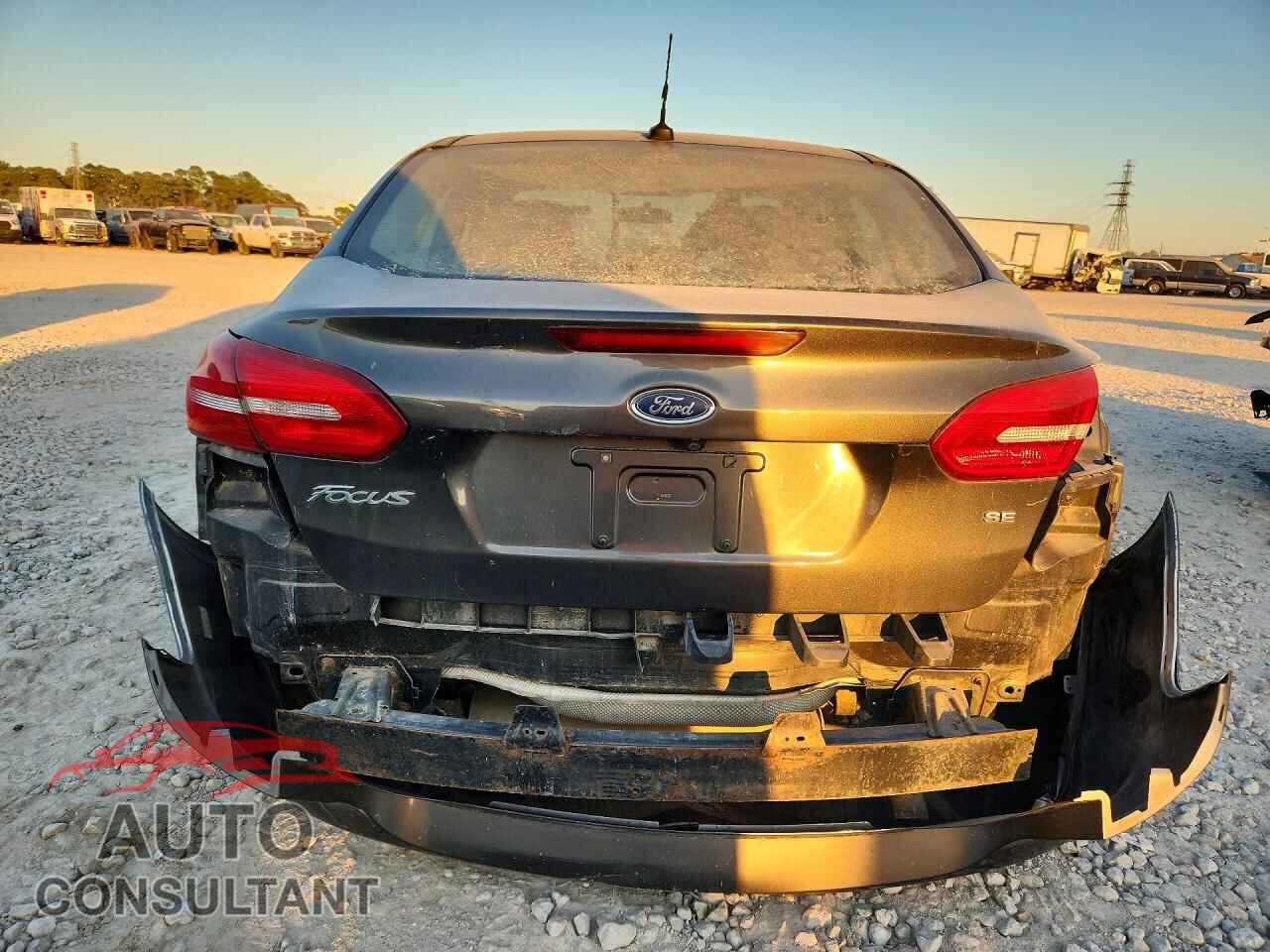 FORD FOCUS 2015 - 1FADP3F21FL349737