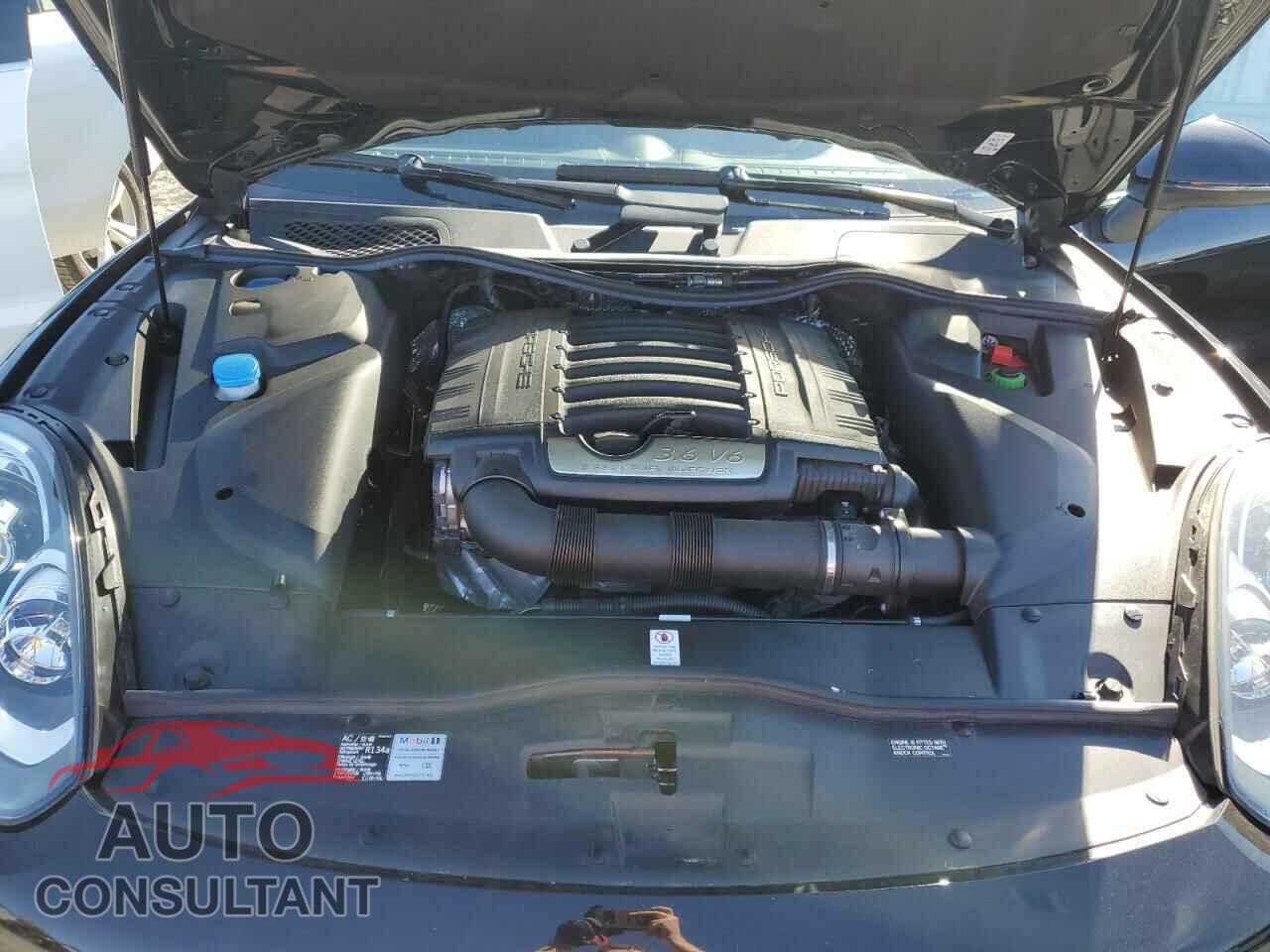 PORSCHE CAYENNE 2016 - WP1AA2A27GKA11989