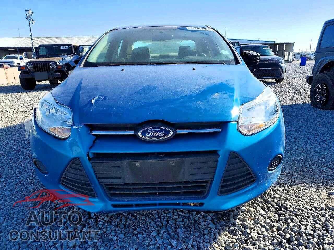 FORD ESCORT 2012 - 1FADP3F24DL373382