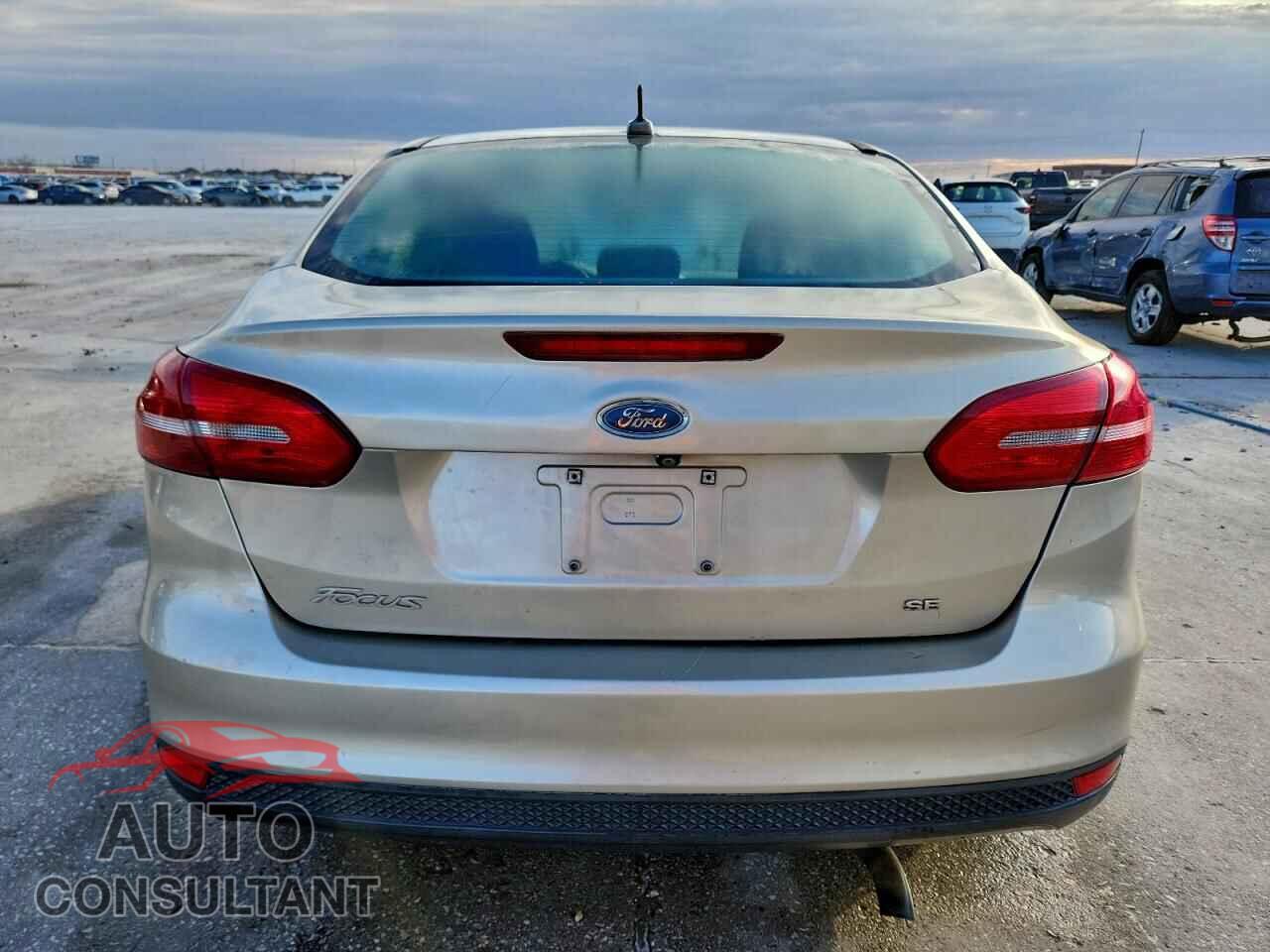 FORD FOCUS 2017 - 1FADP3F23HL205092