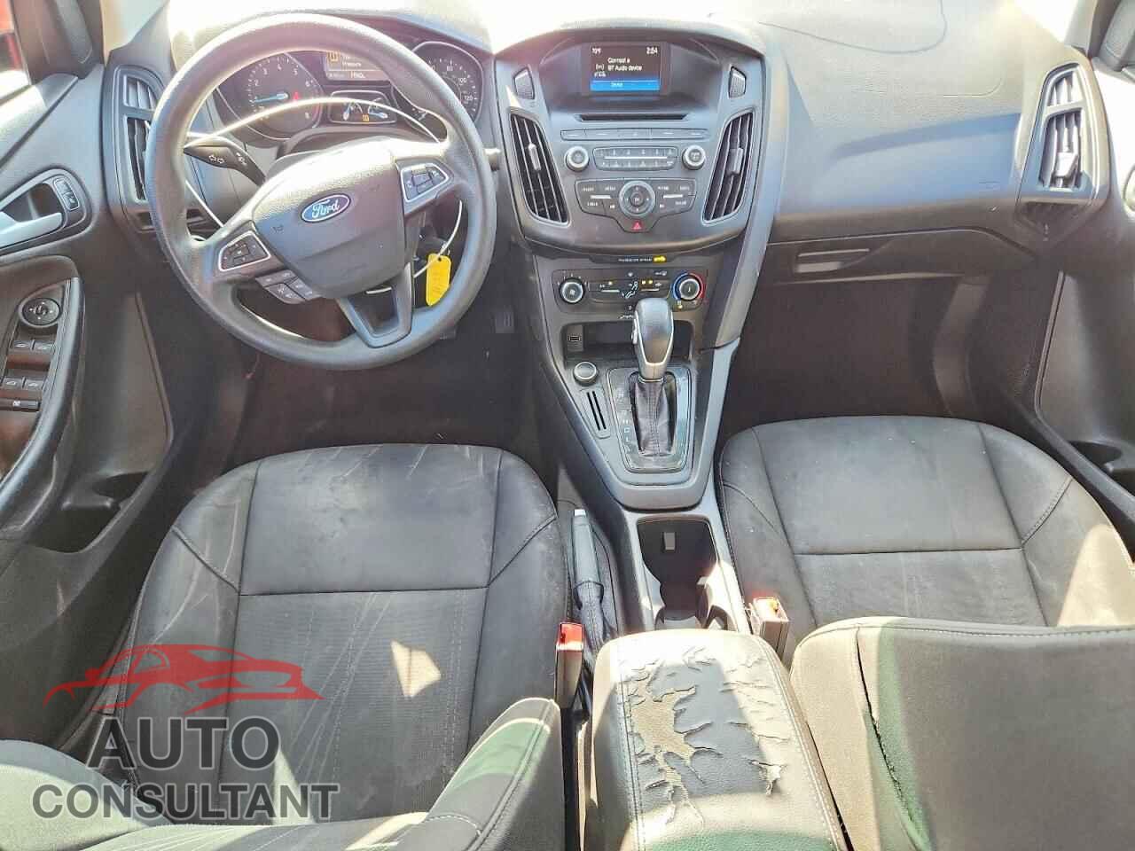 FORD FOCUS 2017 - 1FADP3F20HL298573