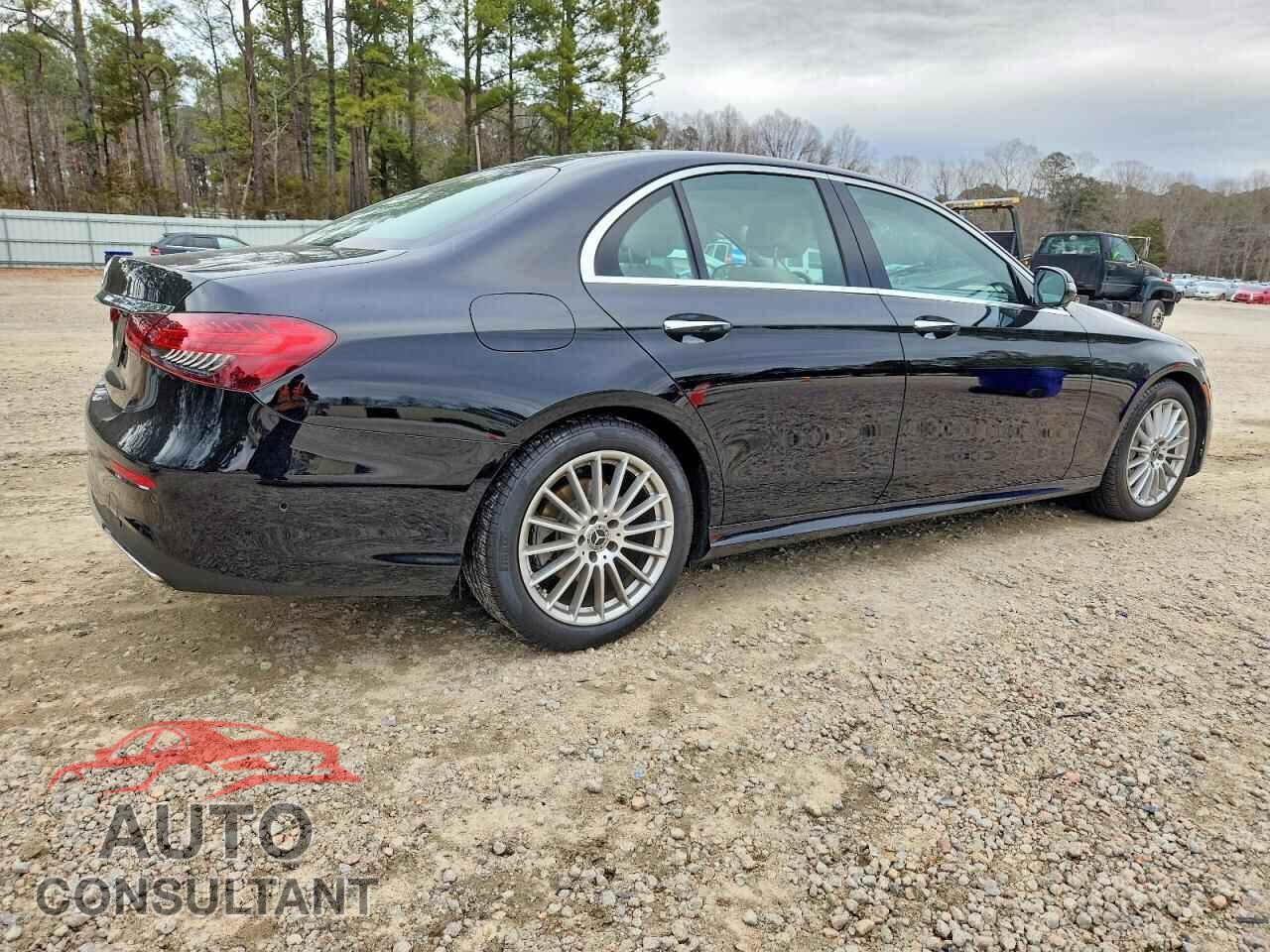 MERCEDES-BENZ E-CLASS 2023 - W1KZF8DB8PB135098