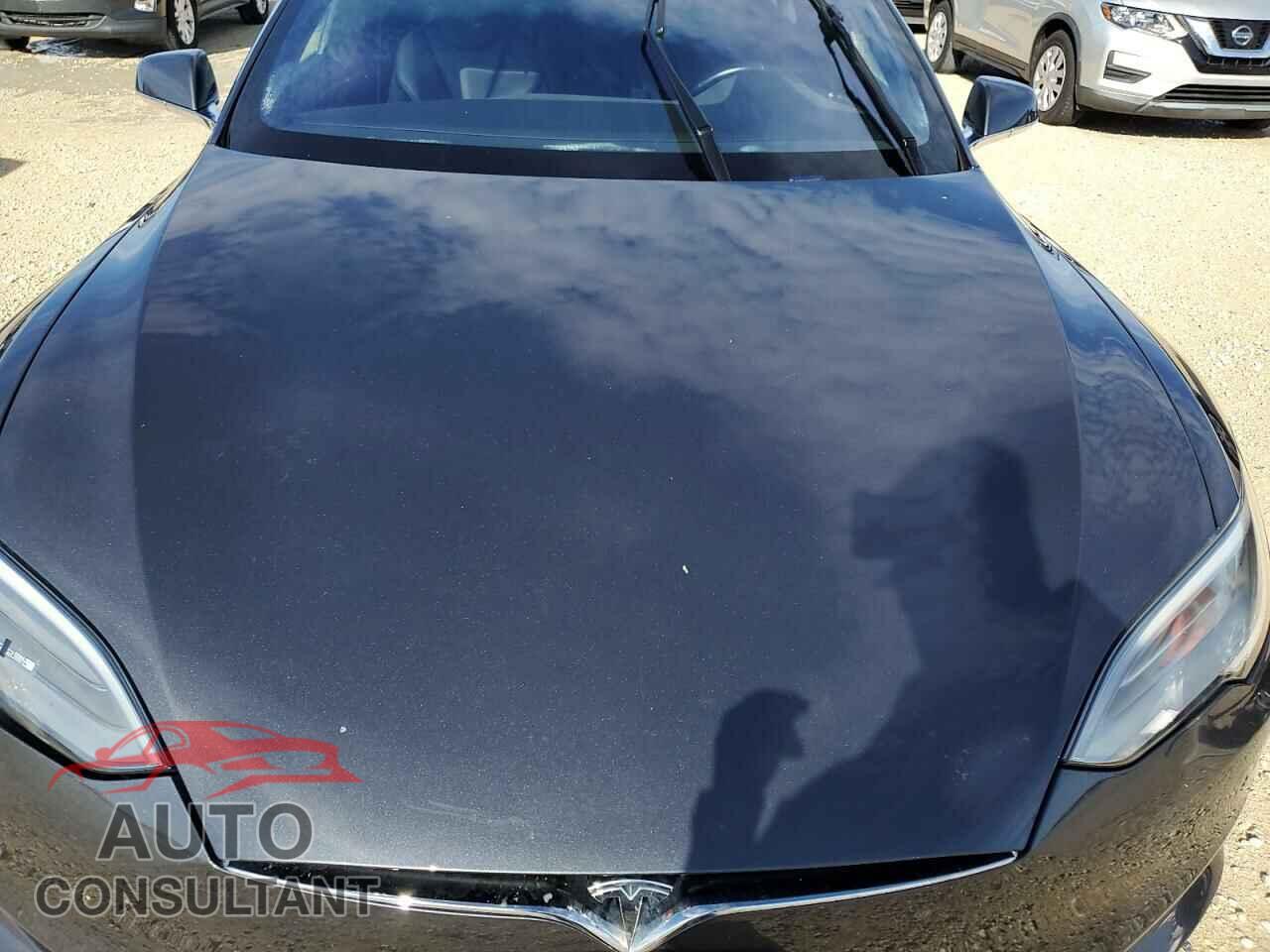 TESLA MODEL S 2017 - 5YJSA1E28HF217427