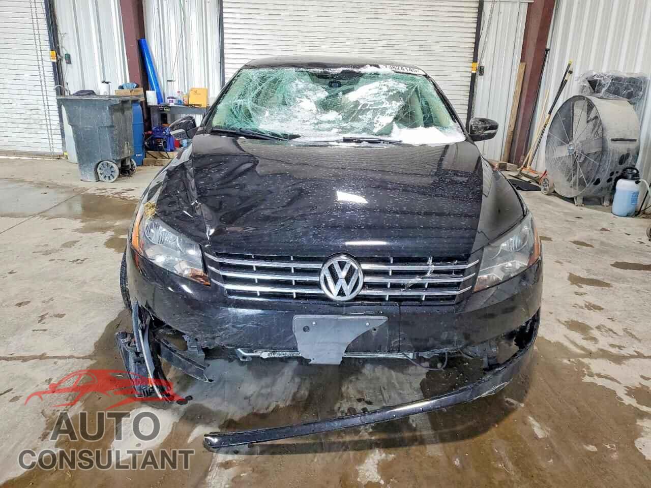 VOLKSWAGEN PASSAT 2013 - 1VWCP7A33DC079174