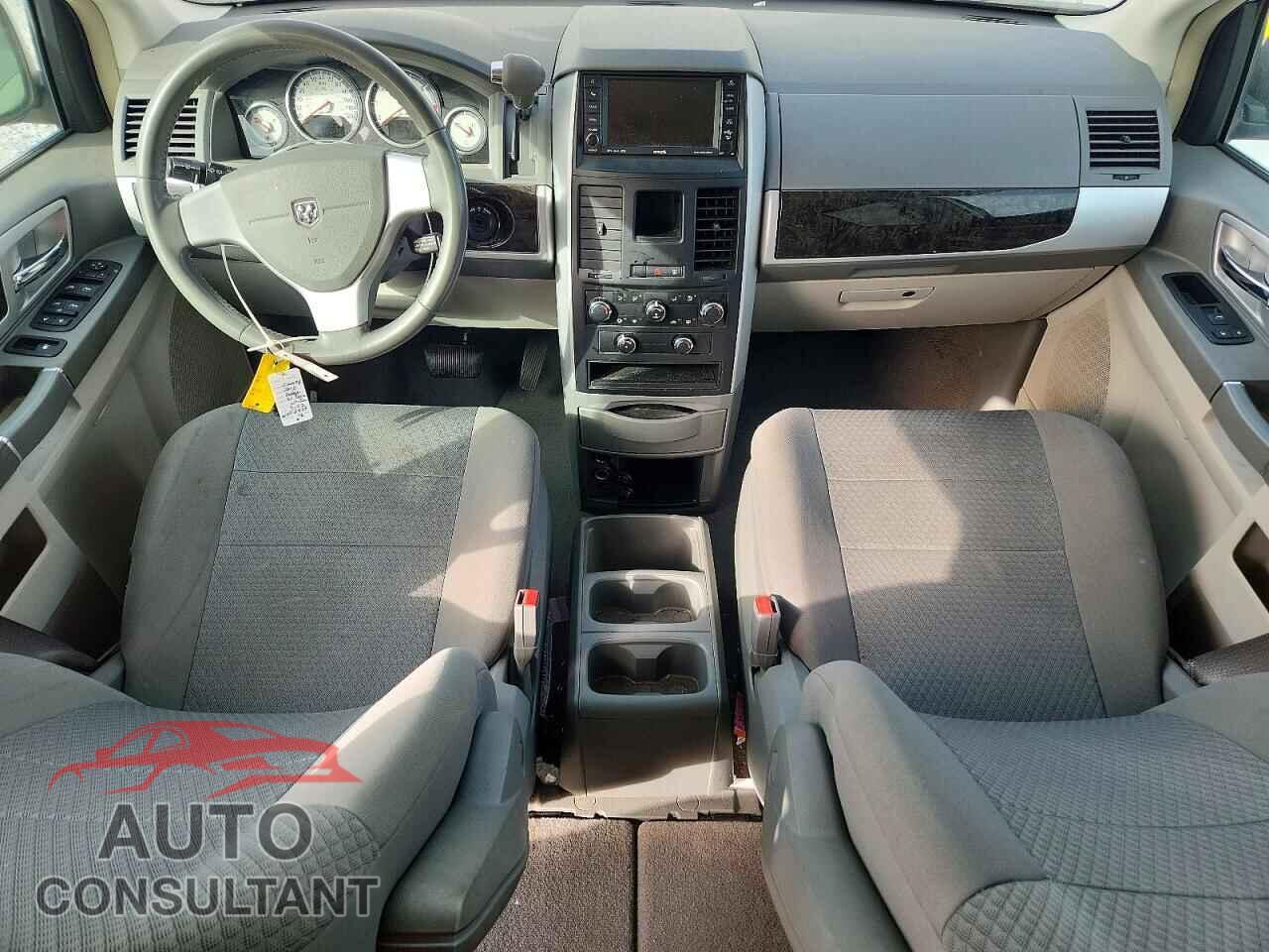 DODGE CARAVAN 2010 - 2D4RN6DX6AR499142