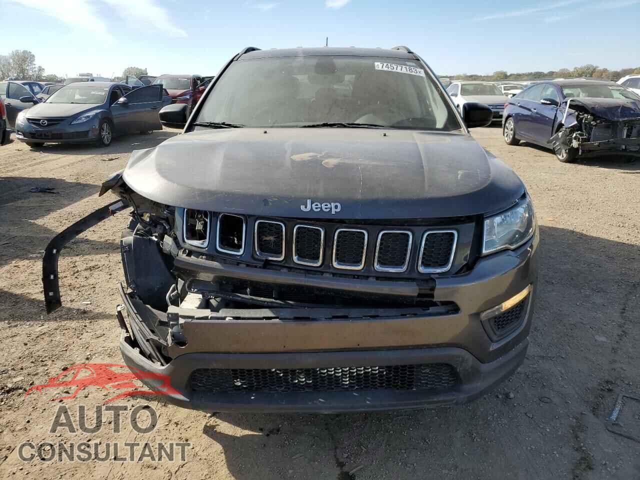 JEEP COMPASS 2018 - 3C4NJDAB2JT307717