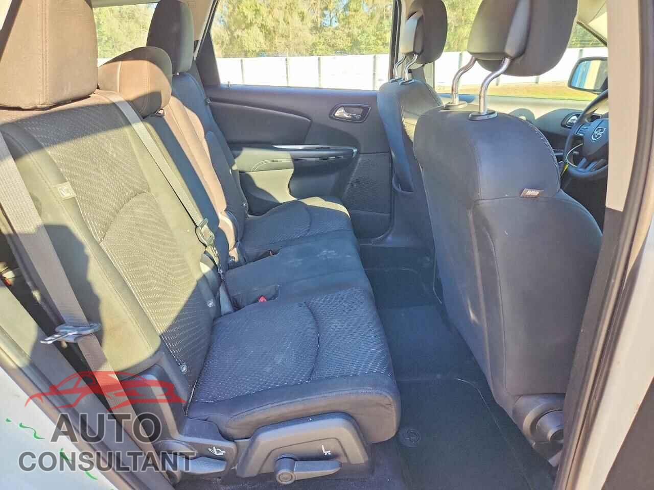 DODGE JOURNEY 2015 - 3C4PDCAB9FT738461