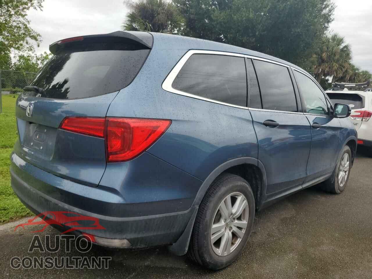 HONDA PILOT 2017 - 5FNYF5H17HB044005