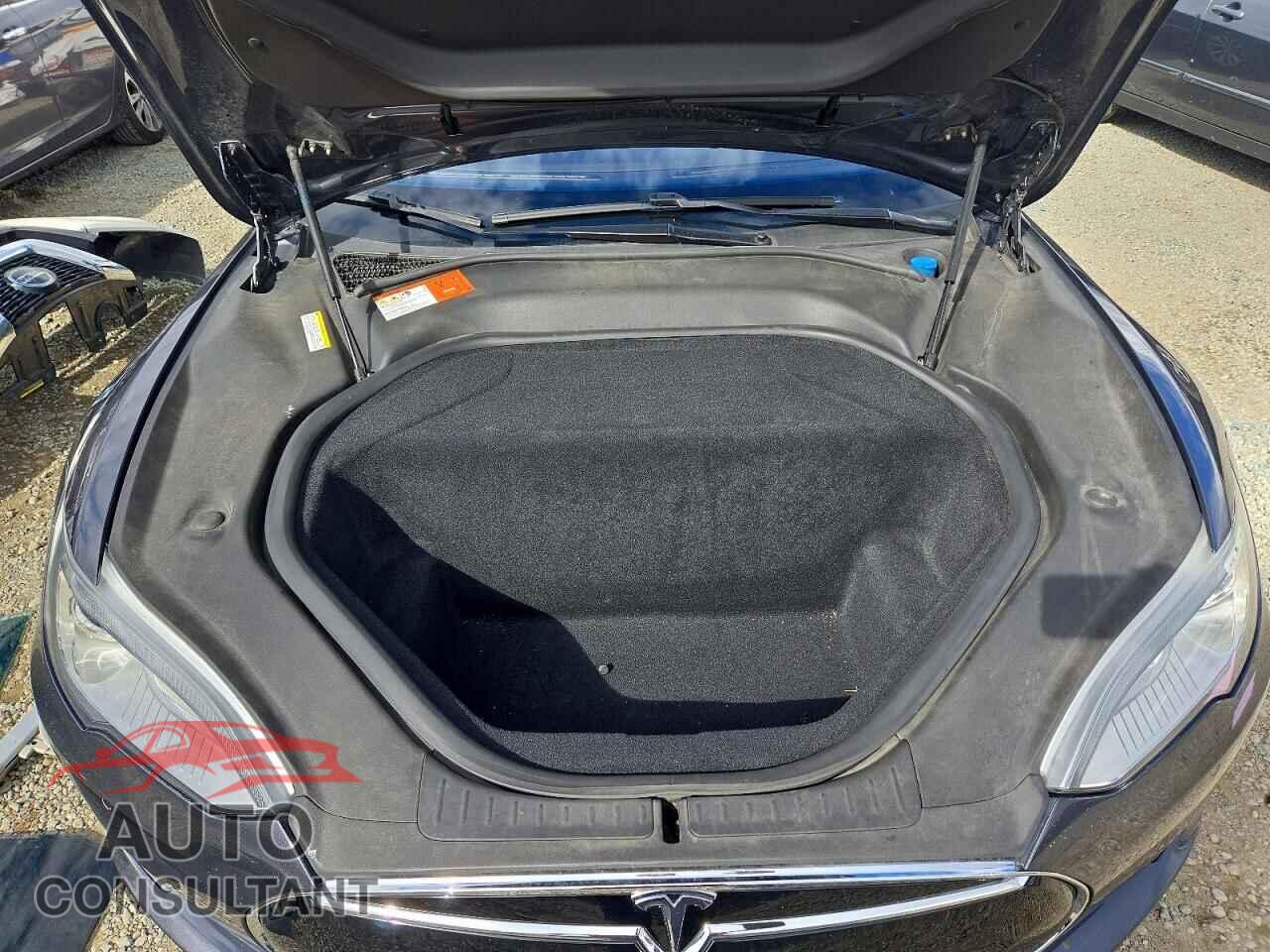 TESLA MODEL S 2015 - 5YJSA1H24FF096839