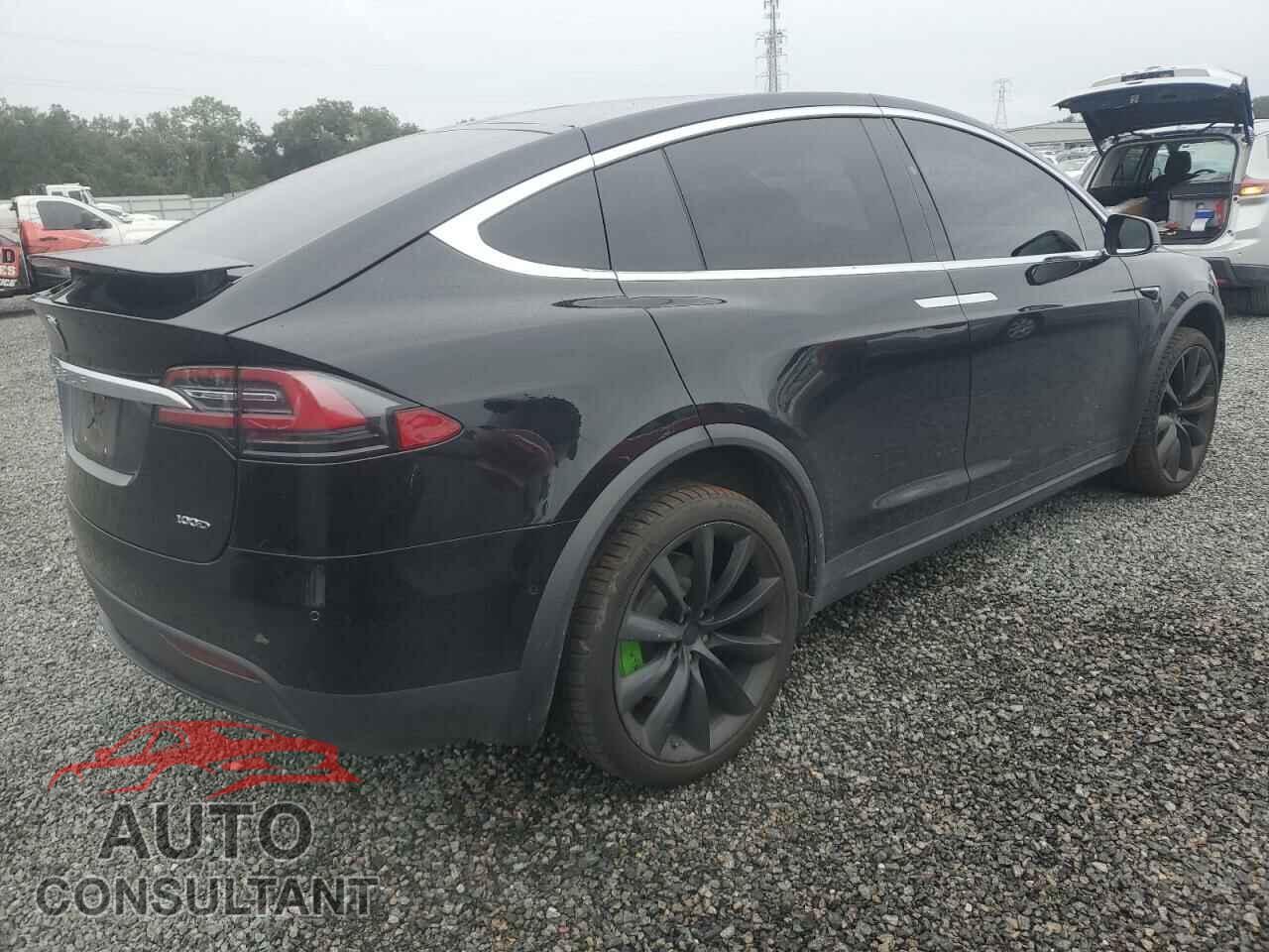 TESLA MODEL X 2018 - 5YJXCBE22JF087723