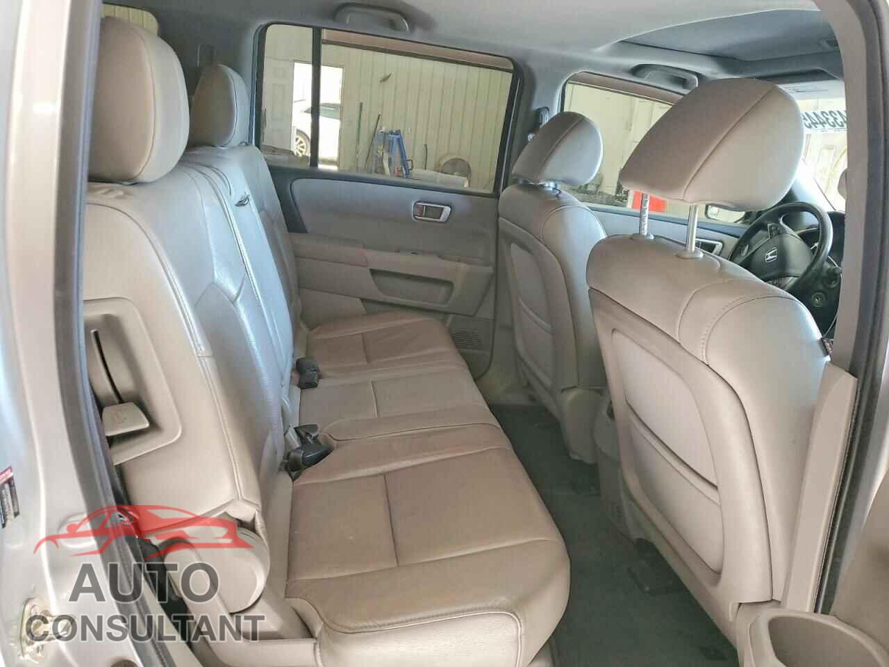 HONDA PILOT 2014 - 5FNYF3H51EB015912