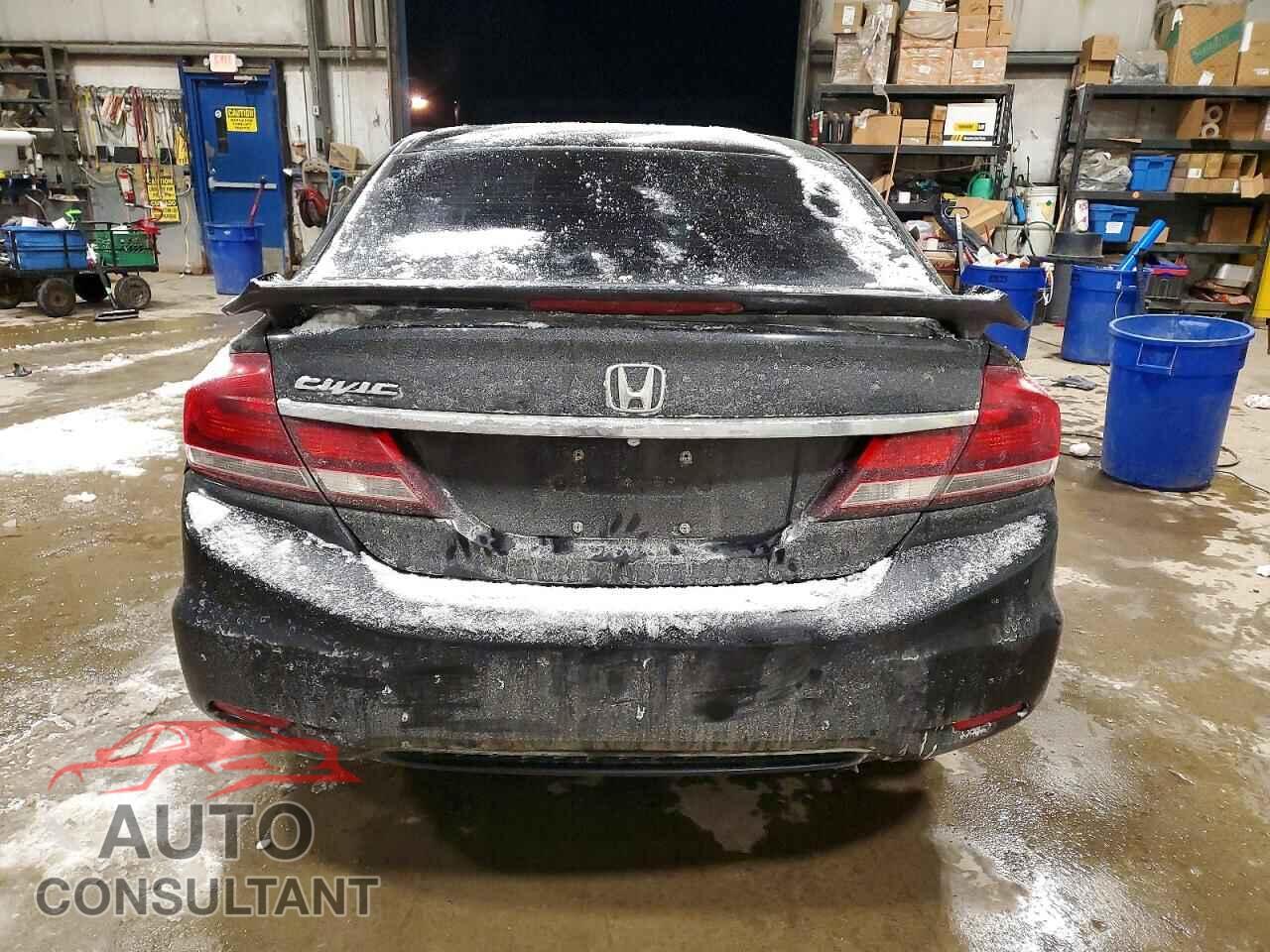 HONDA CIVIC 2013 - 2HGFB2E55DH022521
