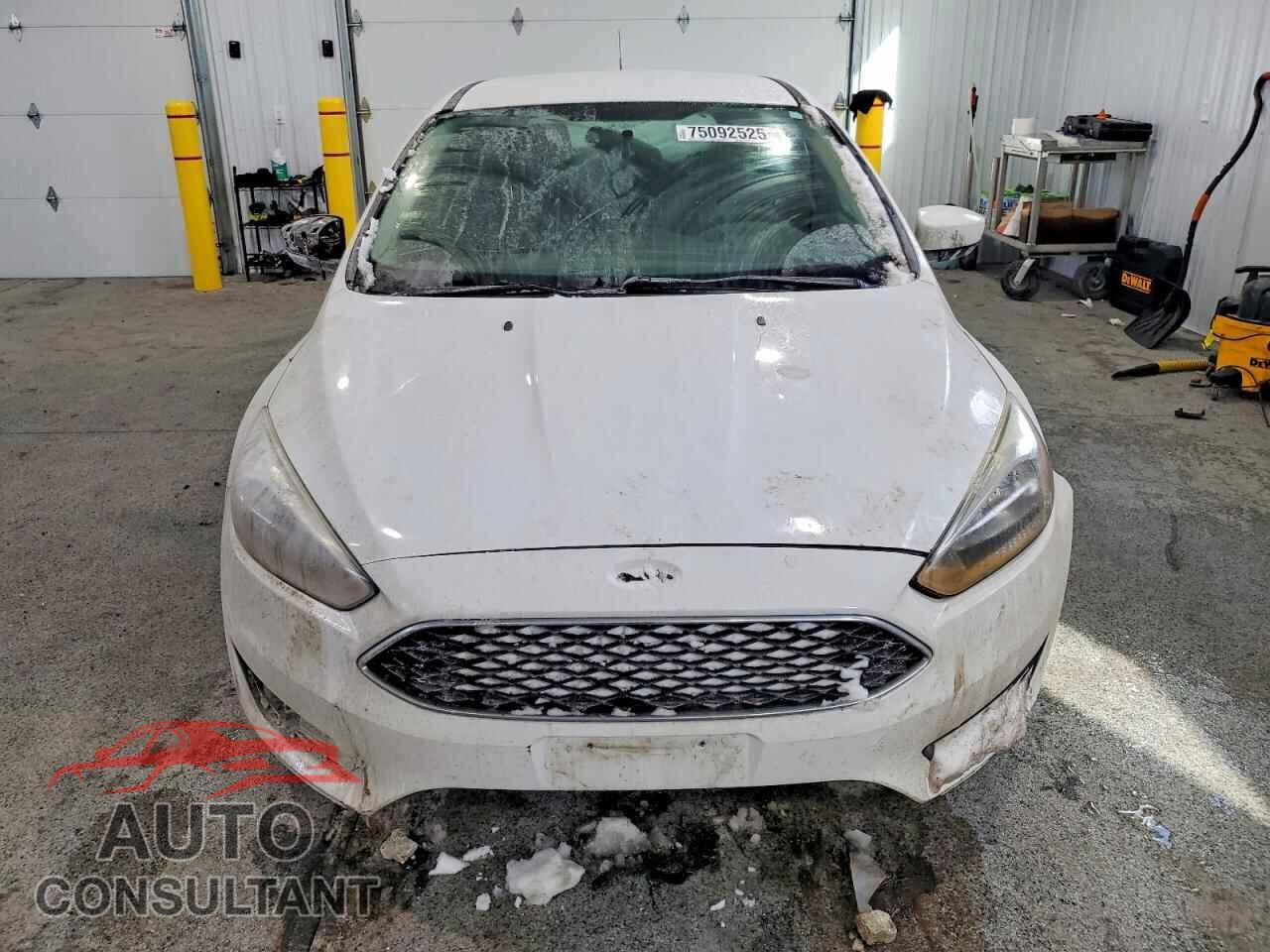 FORD FOCUS 2018 - 1FADP3K22JL206875