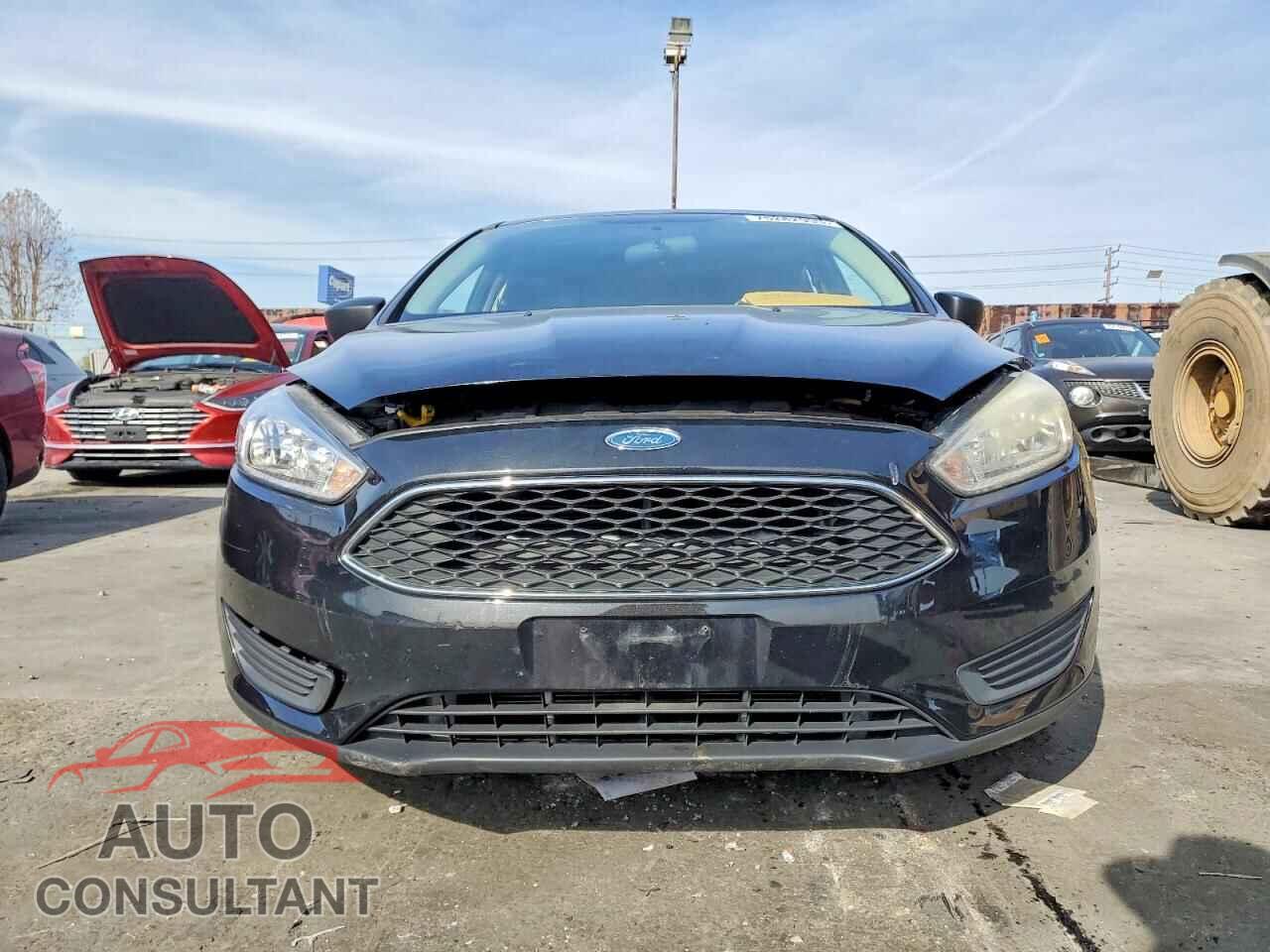FORD FOCUS 2015 - 1FADP3E29FL380316