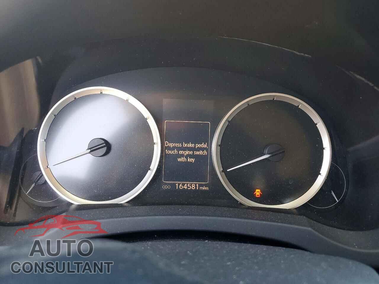 LEXUS IS 2014 - JTHBF1D24E5019443