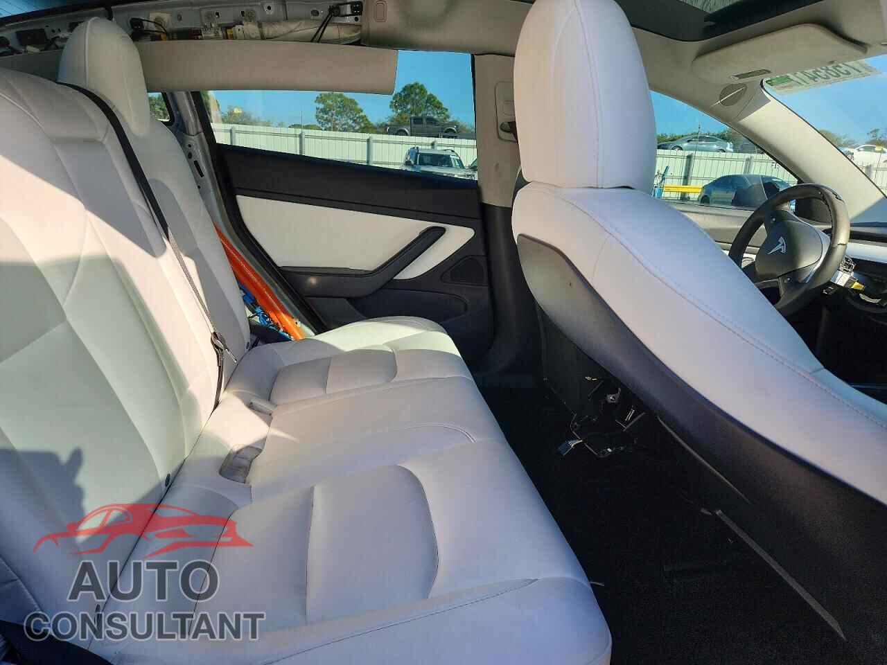TESLA MODEL 3 2021 - 5YJ3E1EA8MF853632