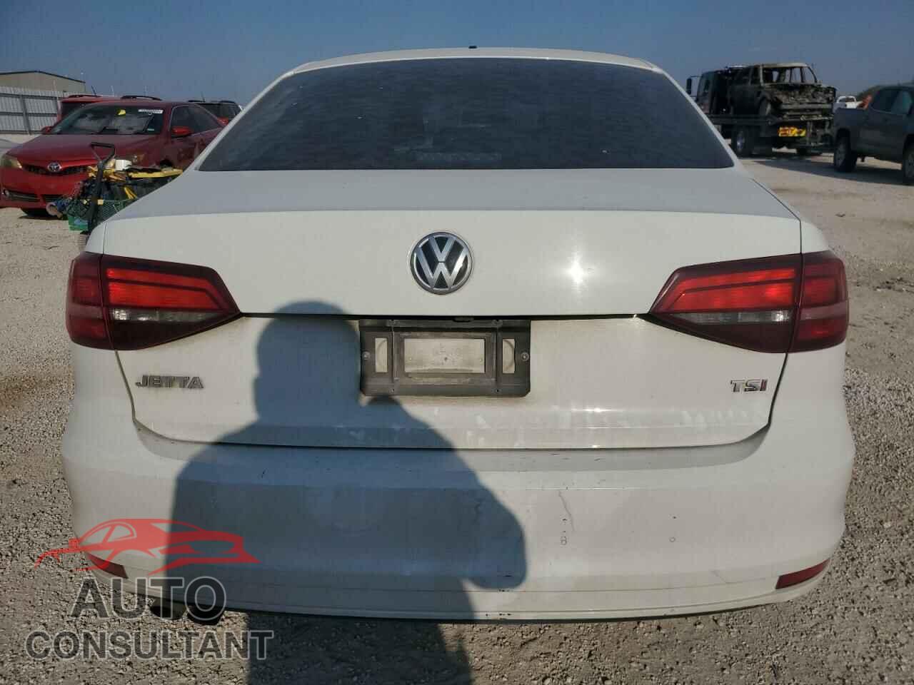 VOLKSWAGEN JETTA 2017 - 3VW167AJ3HM290579