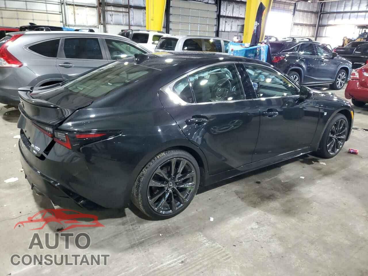 LEXUS IS 2022 - JTHGZ1E21N5026412