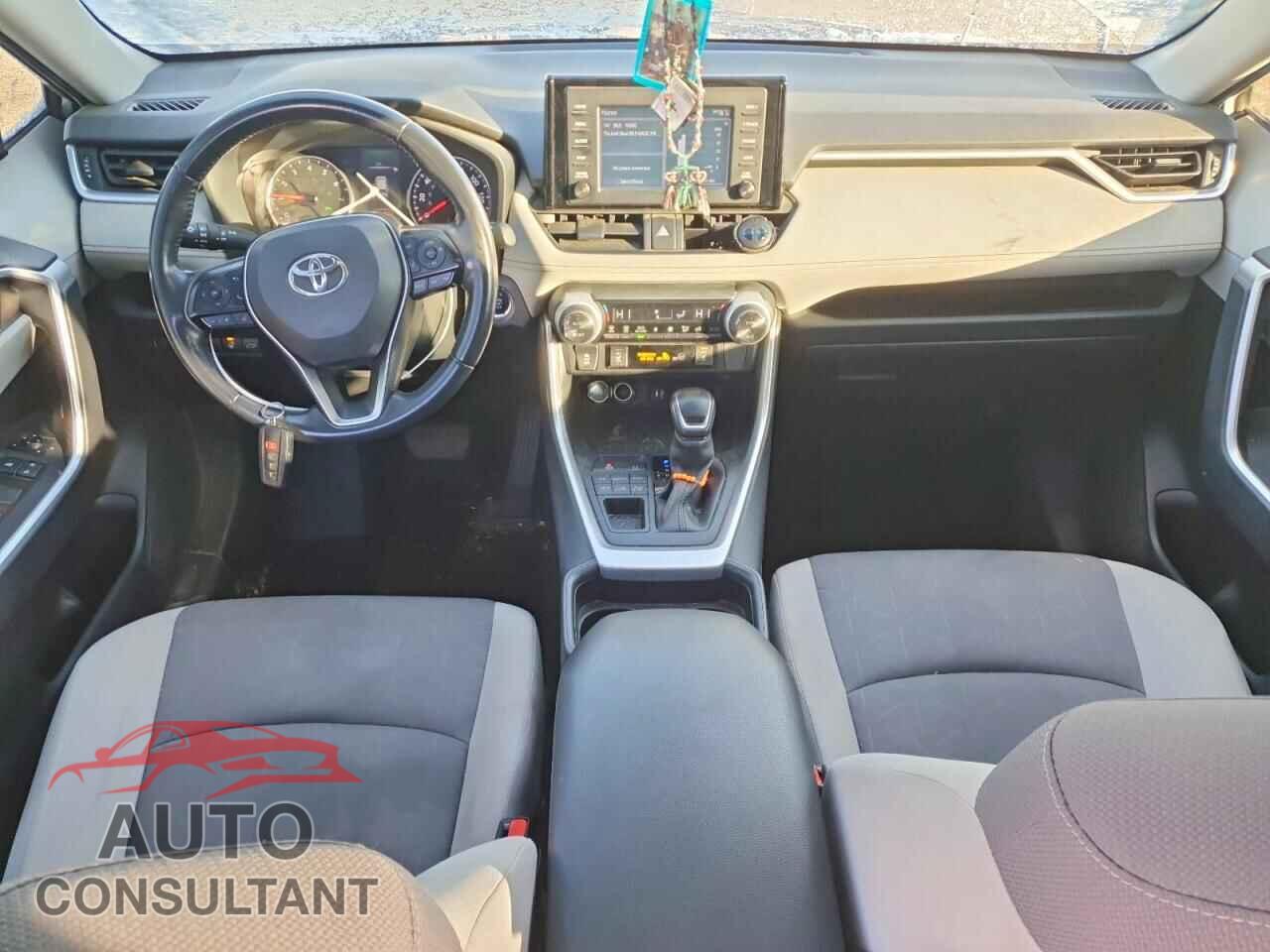 TOYOTA RAV4 2019 - JTMP1RFVXKD020741