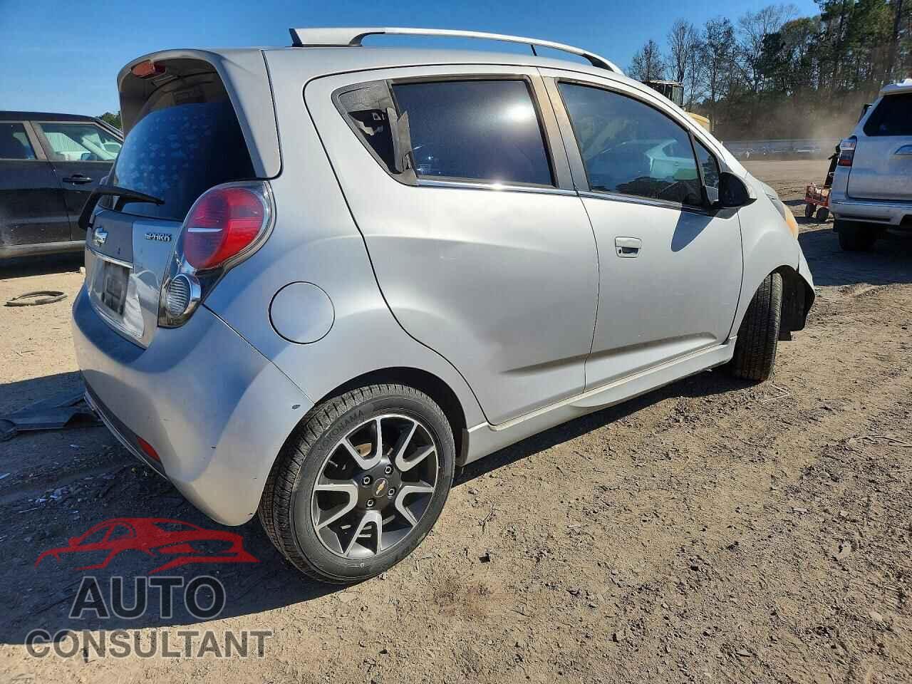 CHEVROLET SPARK 2013 - KL8CF6S99DC515182