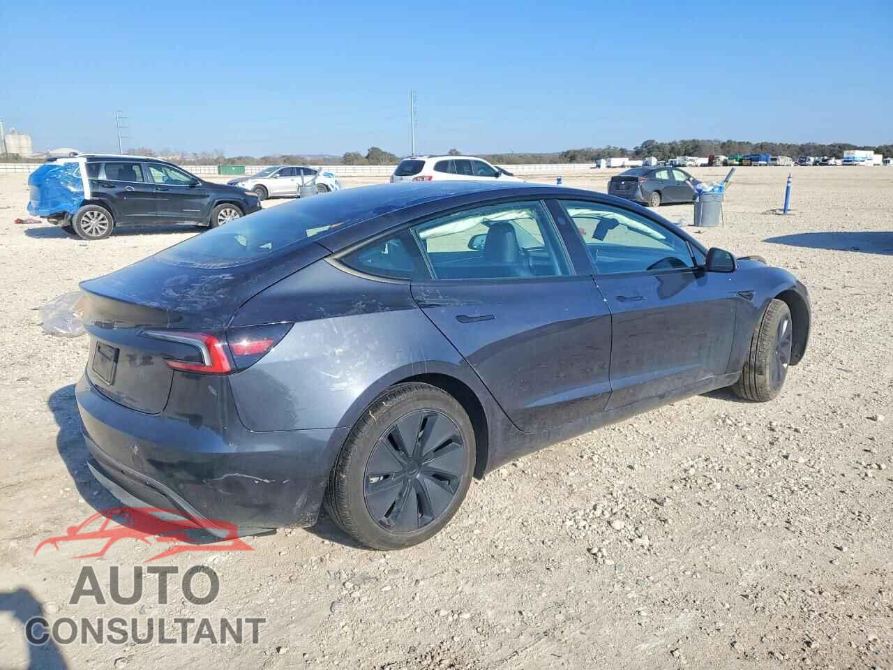 TESLA MODEL 3 2025 - 5YJ3E1EA7SF982460