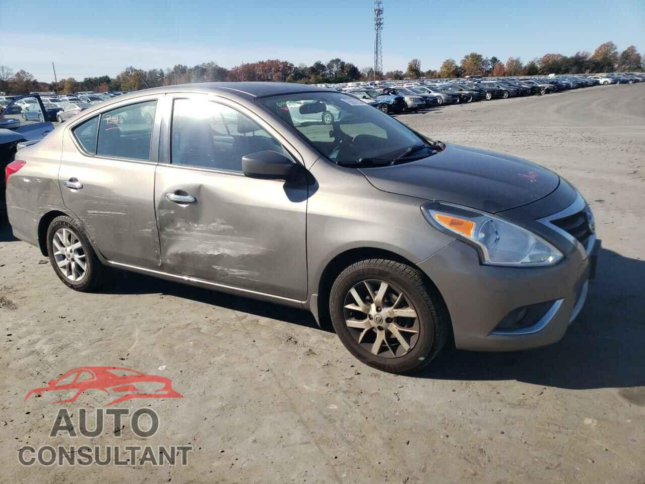 NISSAN VERSA 2017 - 3N1CN7AP1HL819071