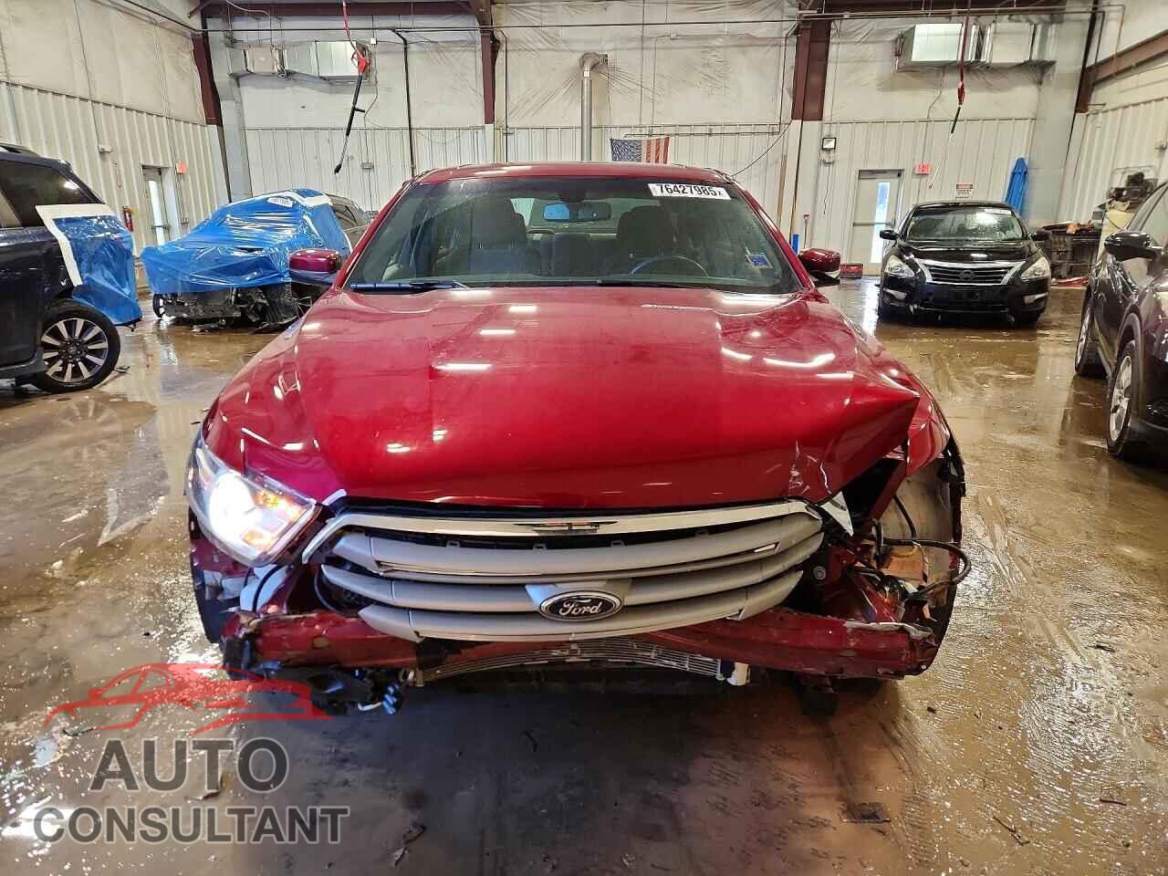 FORD TAURUS 2017 - 1FAHP2E82HG110369