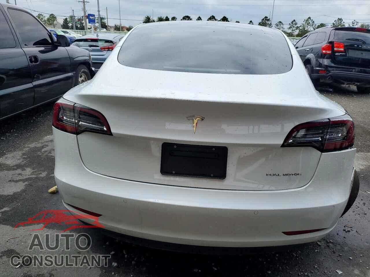 TESLA MODEL 3 2022 - 5YJ3E1EB9NF327018