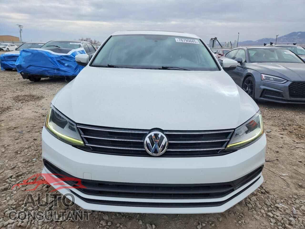 VOLKSWAGEN JETTA 2017 - 3VWDB7AJ9HM414346