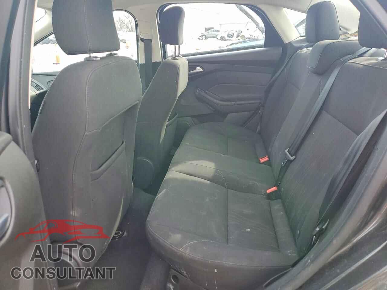 FORD FOCUS 2016 - 1FADP3F27GL308028
