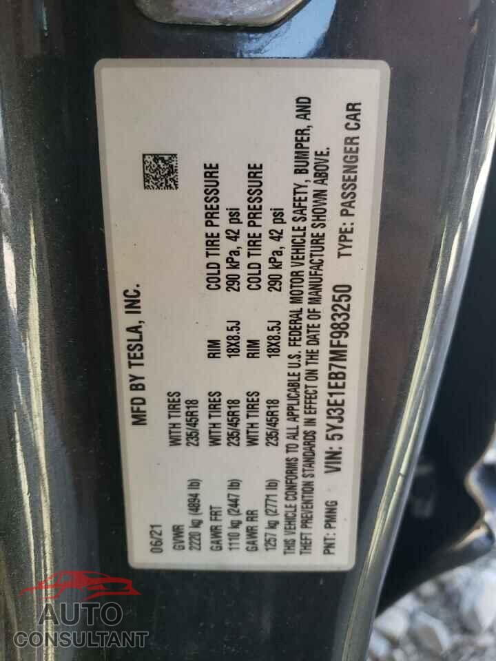 TESLA MODEL 3 2021 - 5YJ3E1EB7MF983250