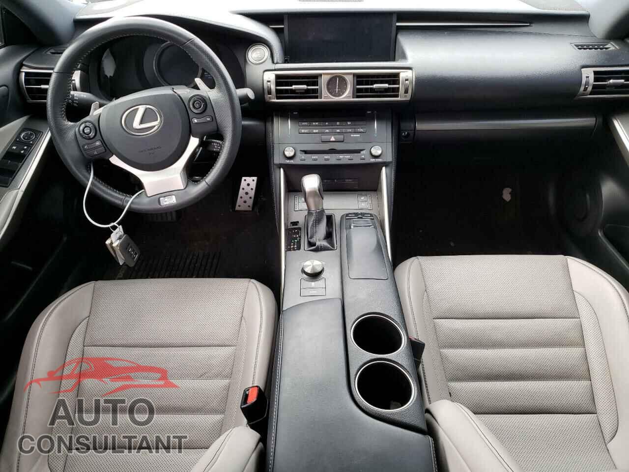 LEXUS IS 2015 - JTHCF1D20F5020255
