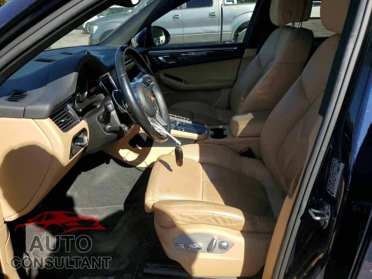PORSCHE MACAN 2018 - WP1AA2A55JLB09611