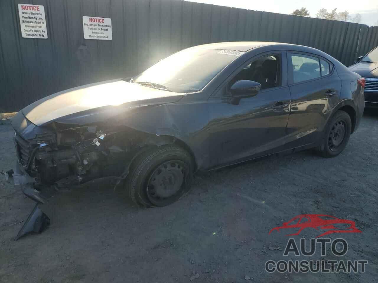 MAZDA 3 2018 - 3MZBN1U76JM165053
