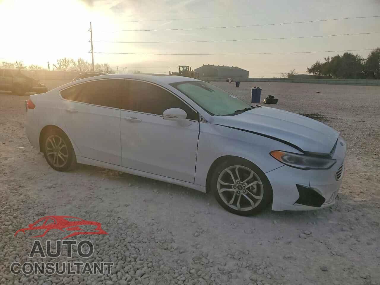 FORD FUSION 2019 - 3FA6P0CD1KR270500
