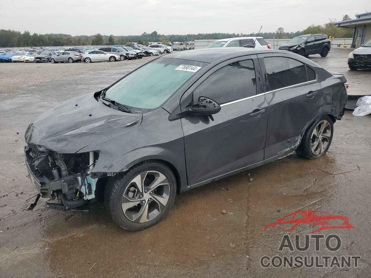 CHEVROLET SONIC 2019 - 1G1JF5SB0K4123400