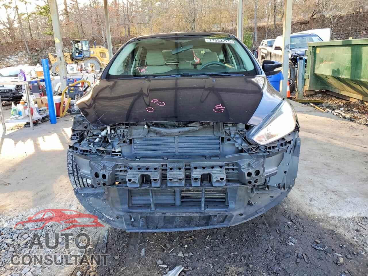 FORD FOCUS 2017 - 1FADP3K20HL336325