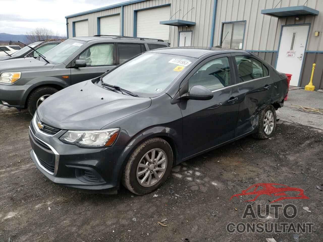 CHEVROLET SONIC 2017 - 1G1JD5SH2H4121196