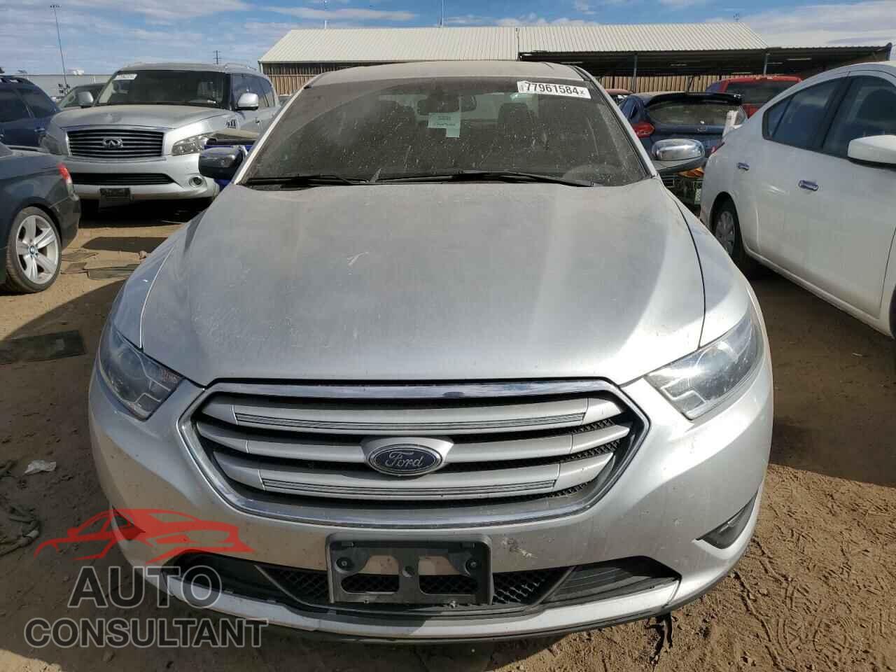 FORD TAURUS 2017 - 1FAHP2F86HG111684