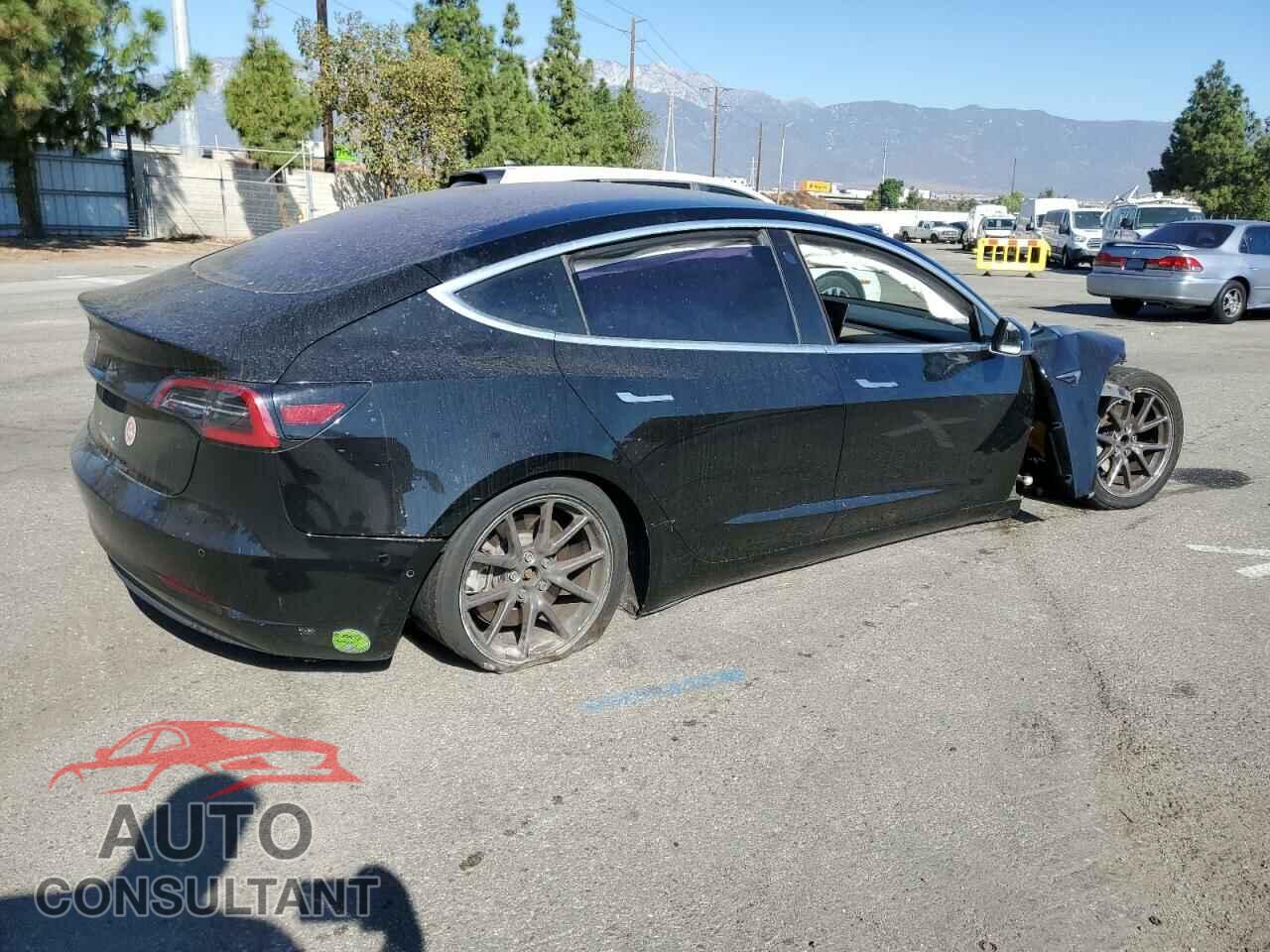 TESLA MODEL 3 2018 - 5YJ3E1EAXJF020670