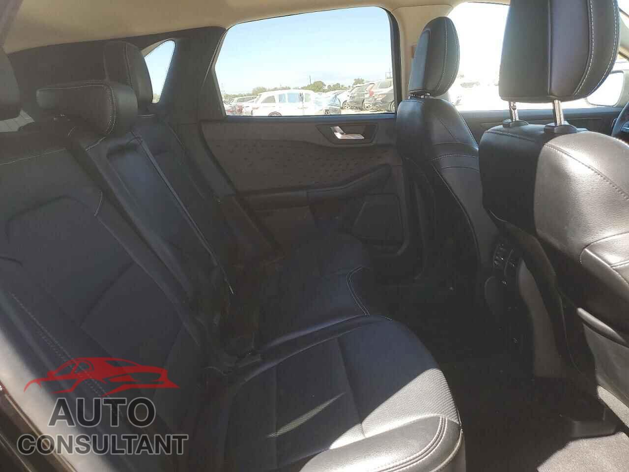 FORD ESCAPE 2020 - 1FMCU0DZ4LUA39631
