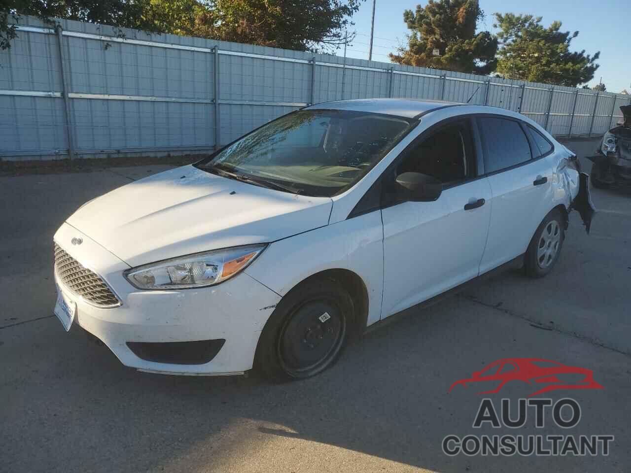 FORD FOCUS 2017 - 1FADP3E20JL211682