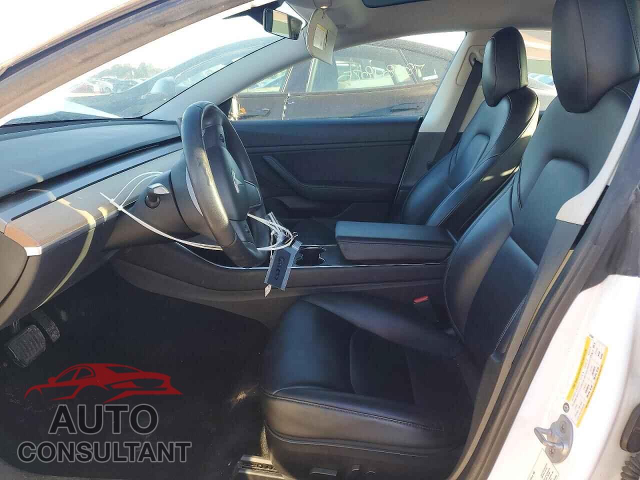 TESLA MODEL 3 2020 - 5YJ3E1EB1LF617847