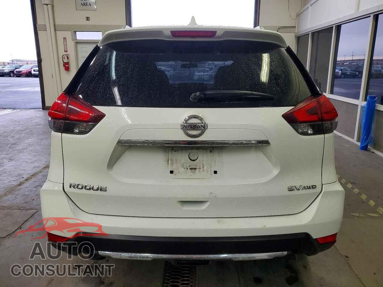 NISSAN ROGUE 2017 - 5N1AT2MM9HC833788