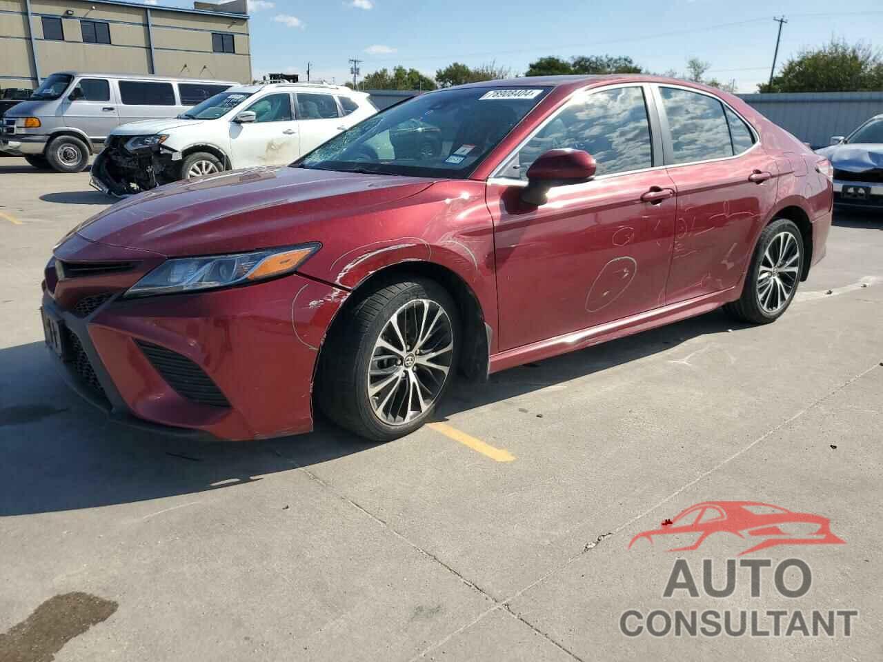 TOYOTA CAMRY 2018 - 4T1B11HK5JU618874