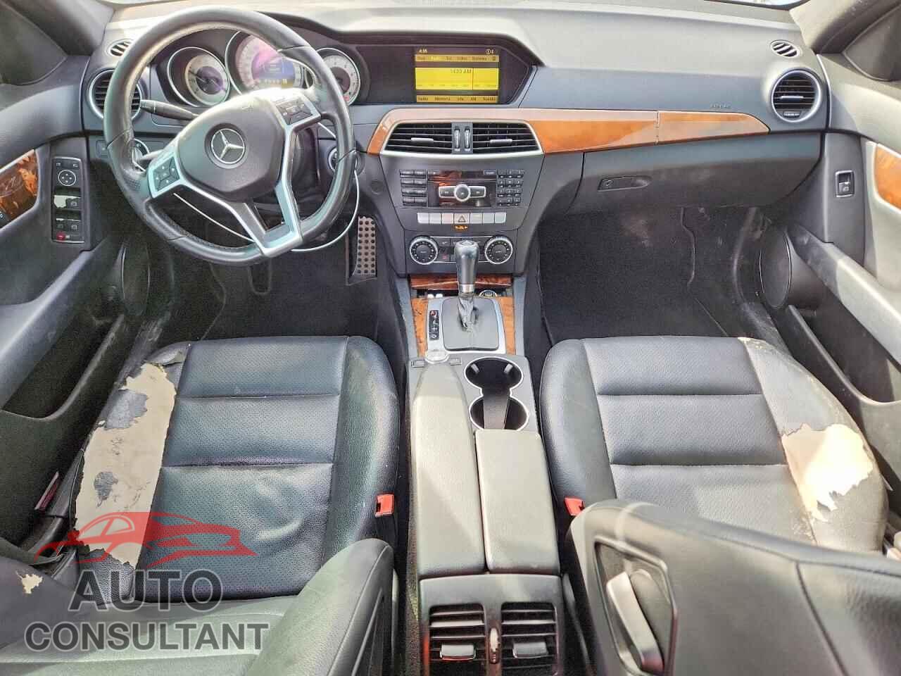 MERCEDES-BENZ C-CLASS 2012 - WDDGF4HB0CA621169