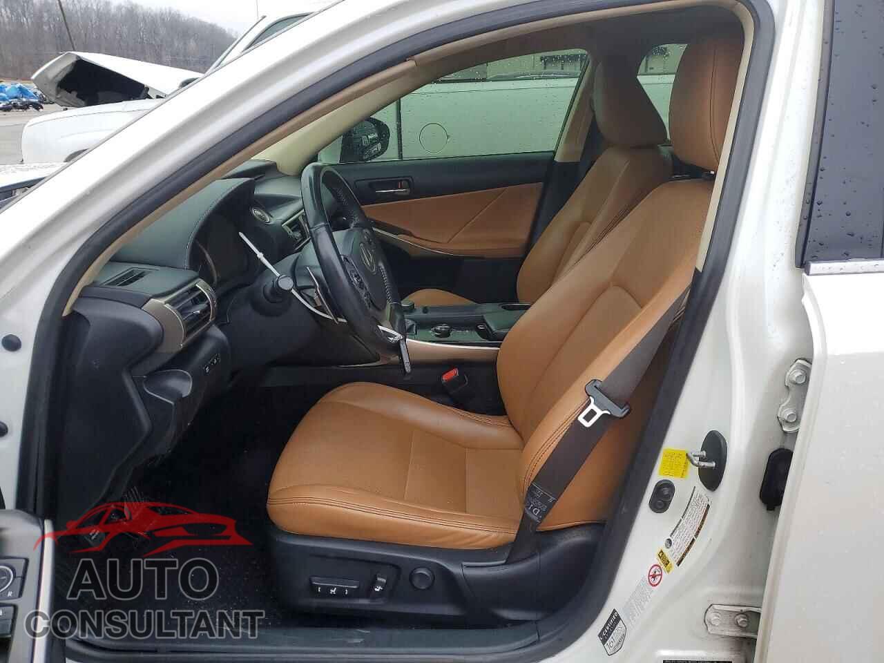 LEXUS IS 2014 - JTHCF1D22E5011734