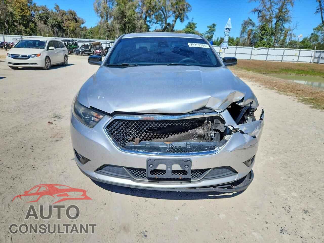 FORD TAURUS 2013 - 1FAHP2KT9DG127754